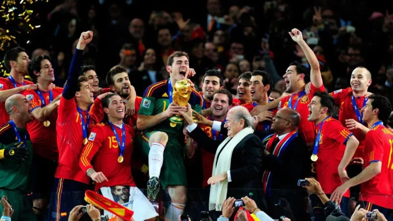 Tập thể vô địch World Cup 2010: Những dấu ấn đáng nhớ