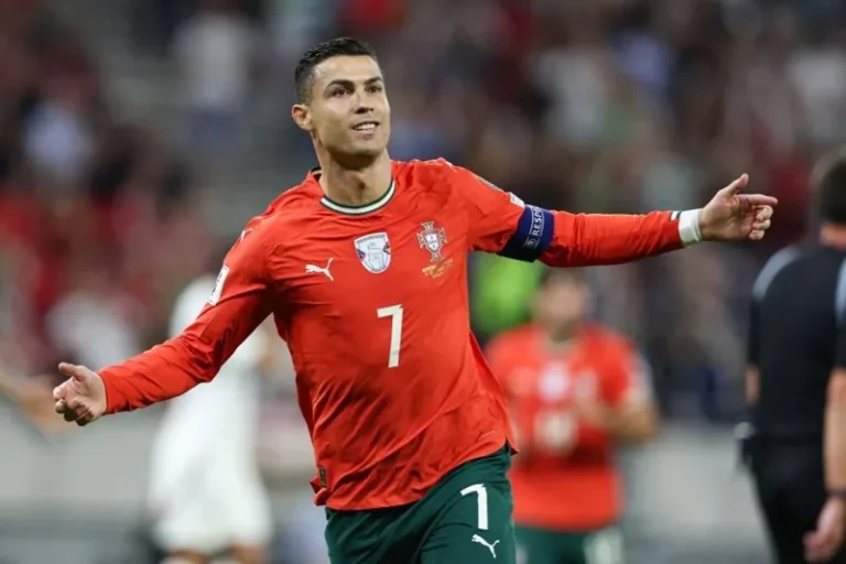 Ronaldo có bao nhiêu danh hiệu trong sự nghiệp vĩ đại