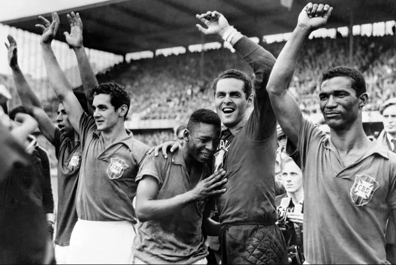 Brazil lần đầu vô địch World Cup năm 1958, mở ra kỷ nguyên thành công rực rỡ của Selecão