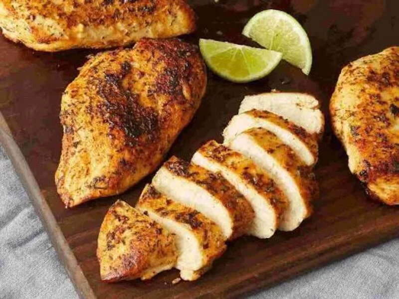 100g ức gà bao nhiêu protein