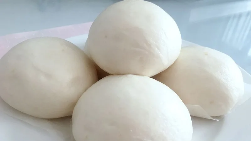 Bánh bao chay hay nhân đậu xanh cung cấp lượng calo thấp hơn so với bánh bao nhân thịt.